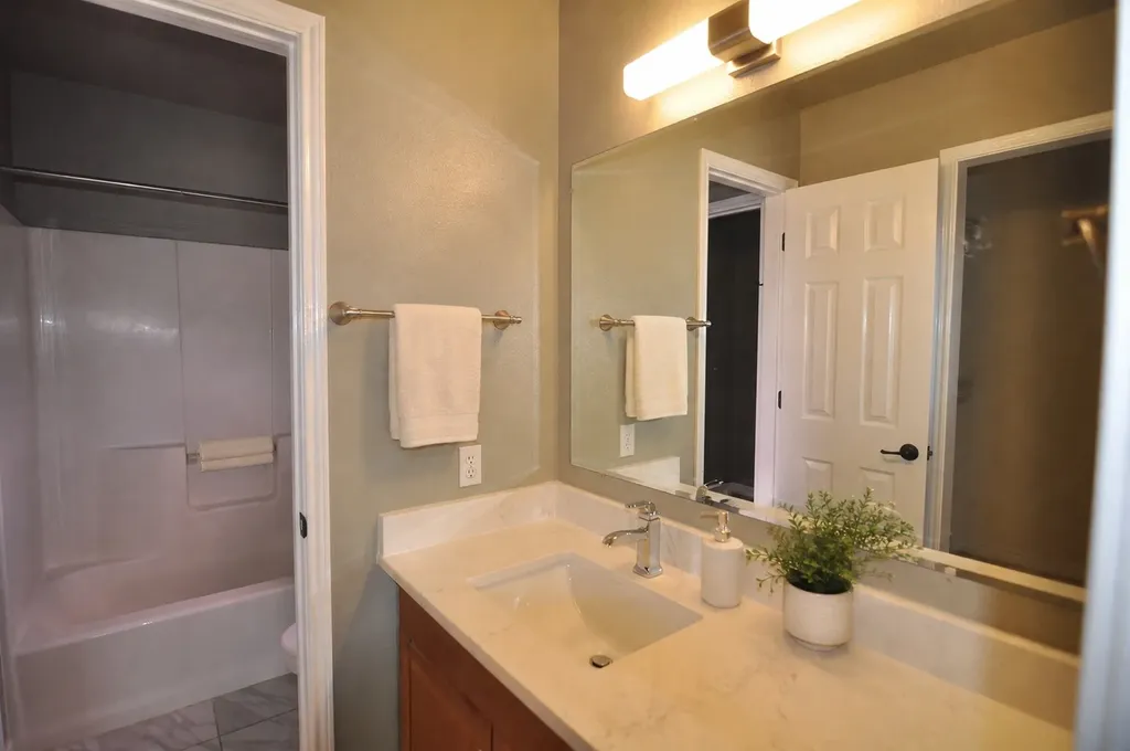 1805 Sharon Drive Corinth TX 76210