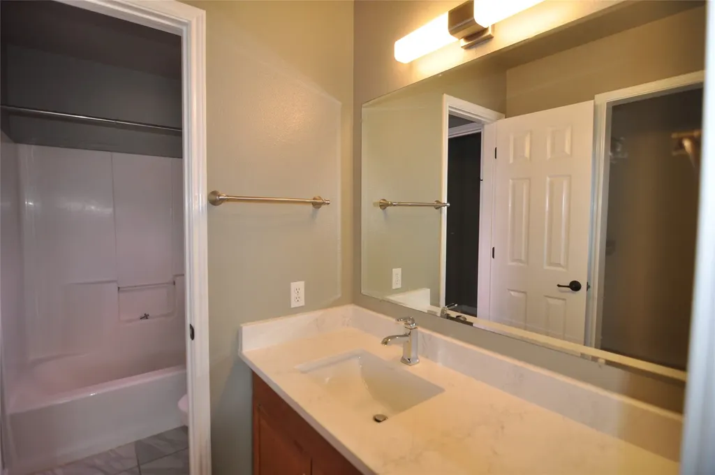1805 Sharon Drive Corinth TX 76210