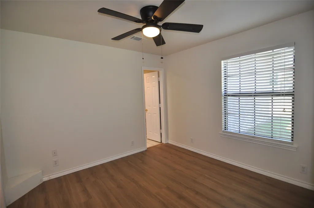 1805 Sharon Drive Corinth TX 76210