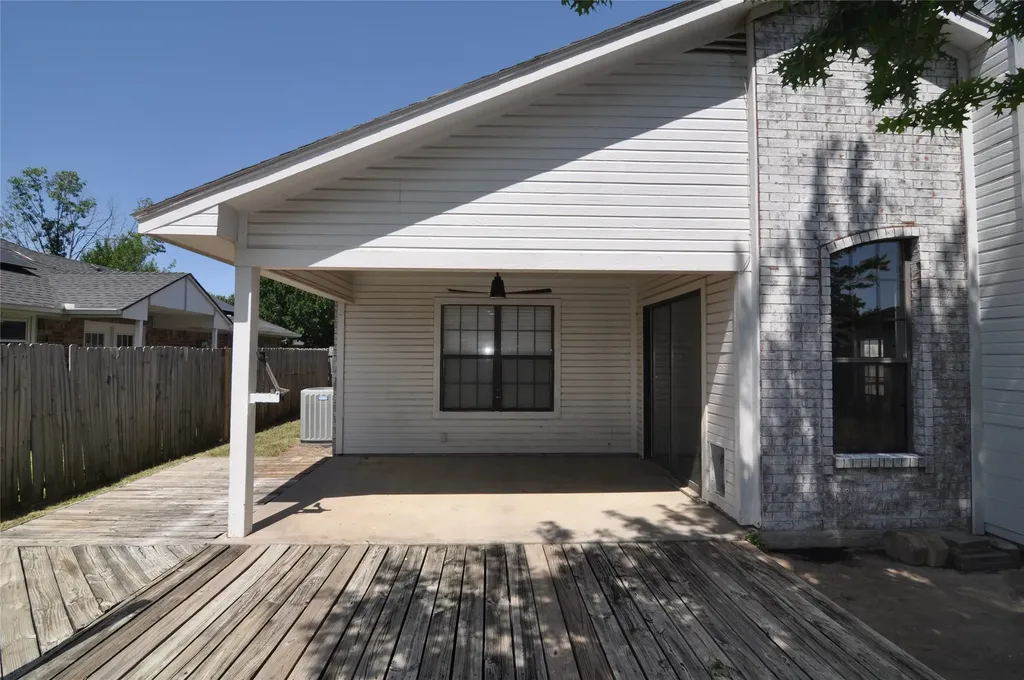 1805 Sharon Drive Corinth TX 76210