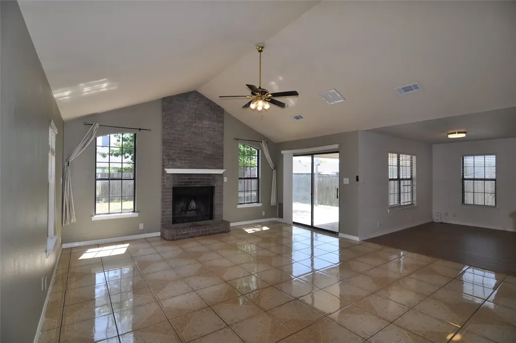 1805 Sharon Drive Corinth TX 76210