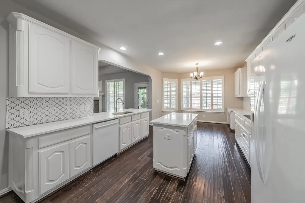 113 Woodland Cove Coppell TX 75019