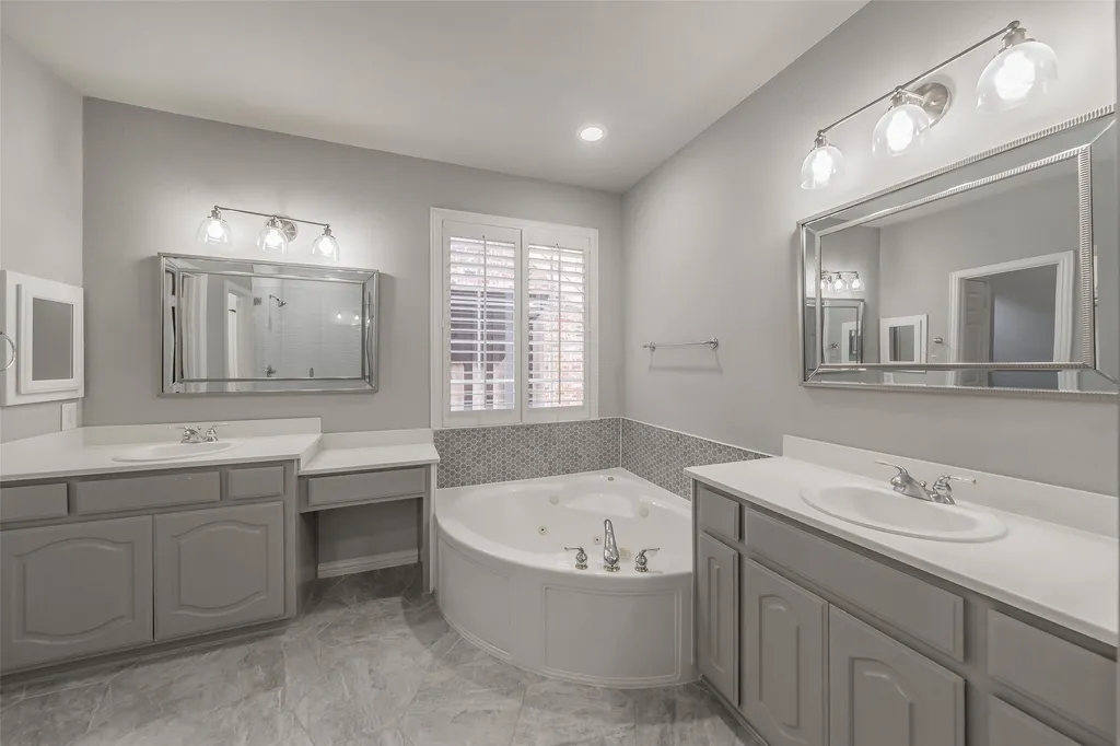 113 Woodland Cove Coppell TX 75019