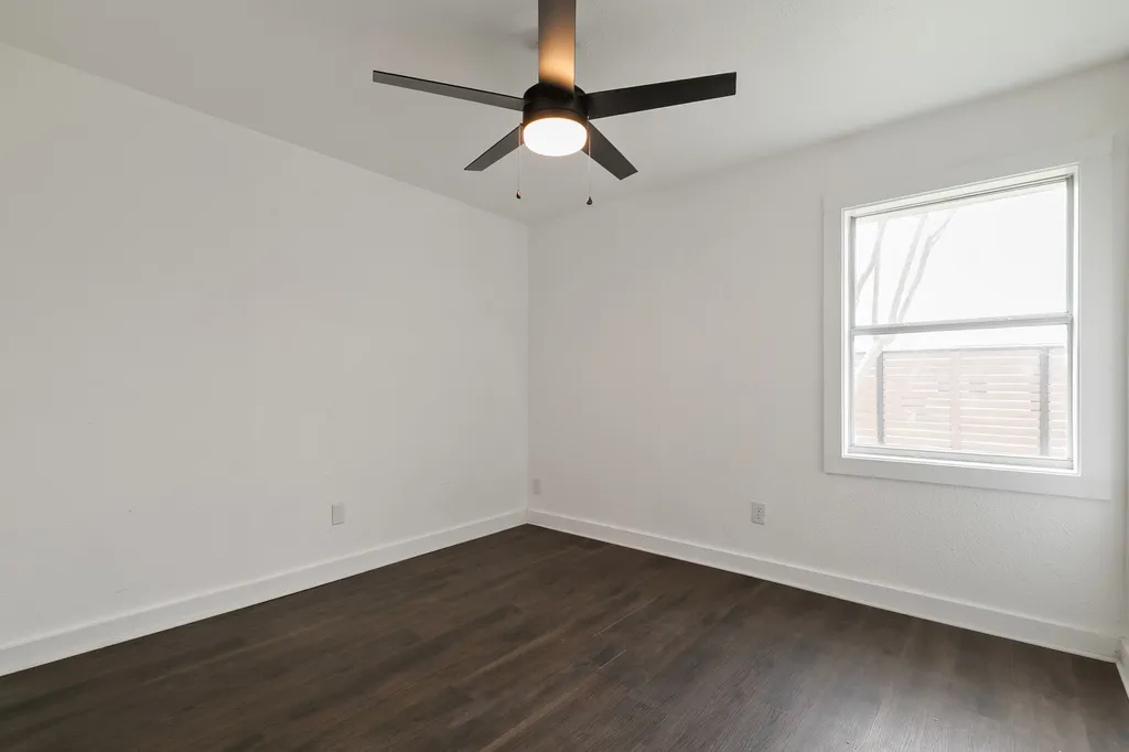 602 Lawson Drive Garland TX 75042