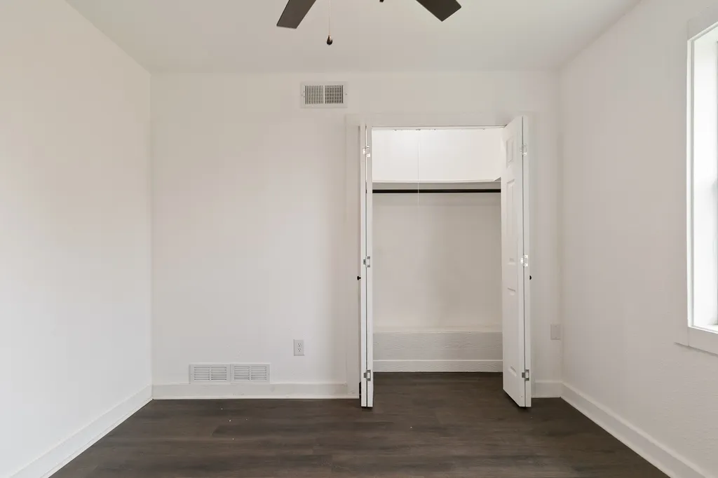 602 Lawson Drive Garland TX 75042