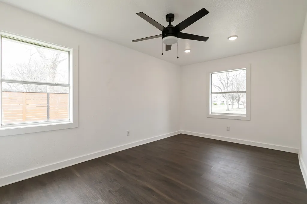 602 Lawson Drive Garland TX 75042