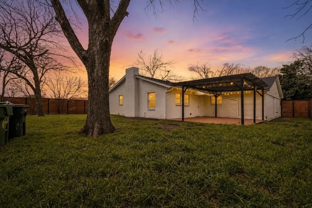 602 Lawson Drive Garland TX 75042