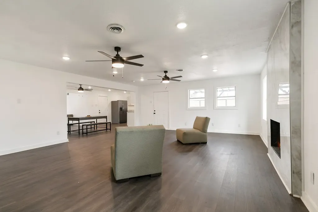 602 Lawson Drive Garland TX 75042