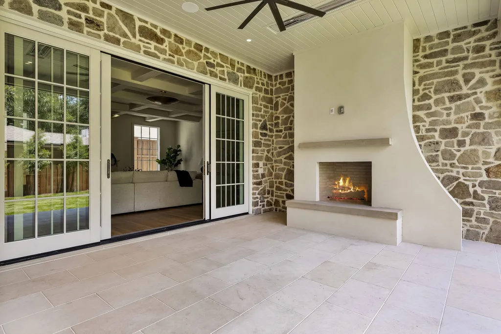 6526 Woodland Drive Dallas TX 75225