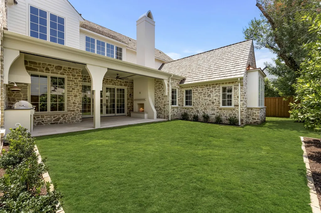 6526 Woodland Drive Dallas TX 75225