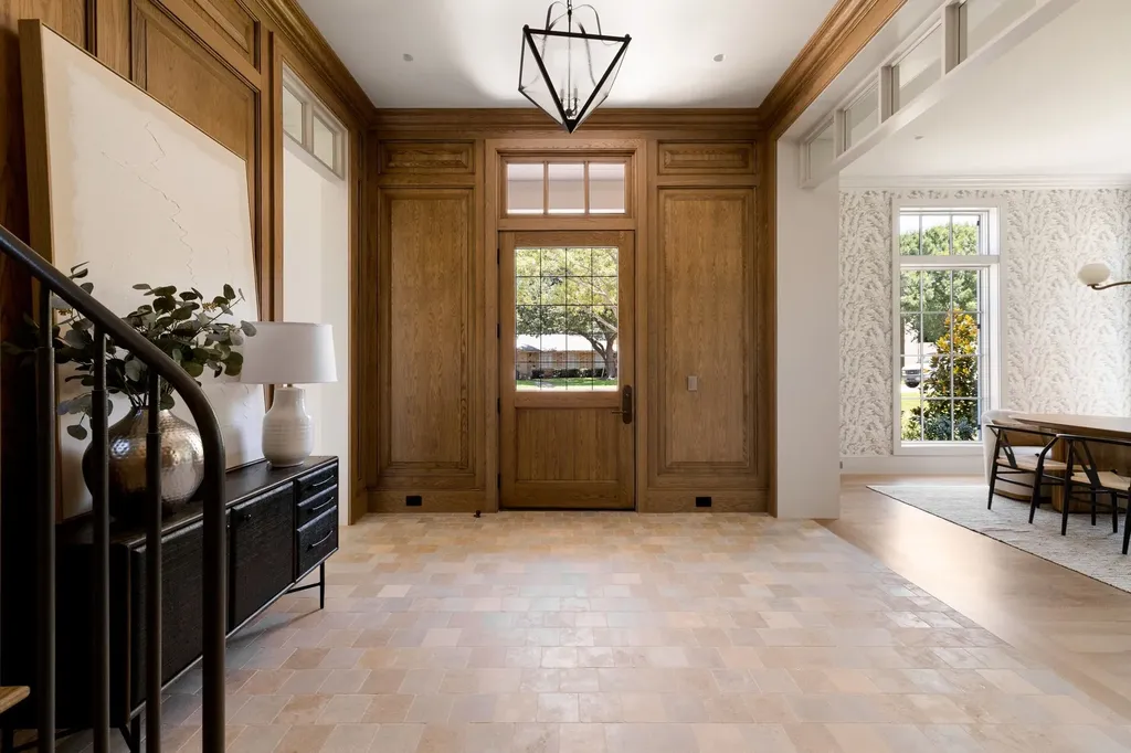 6526 Woodland Drive Dallas TX 75225