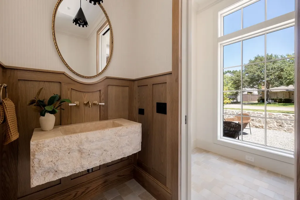 6526 Woodland Drive Dallas TX 75225