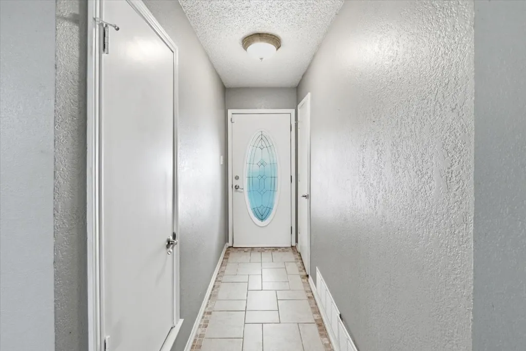 200 Almond Lane Euless TX 76039
