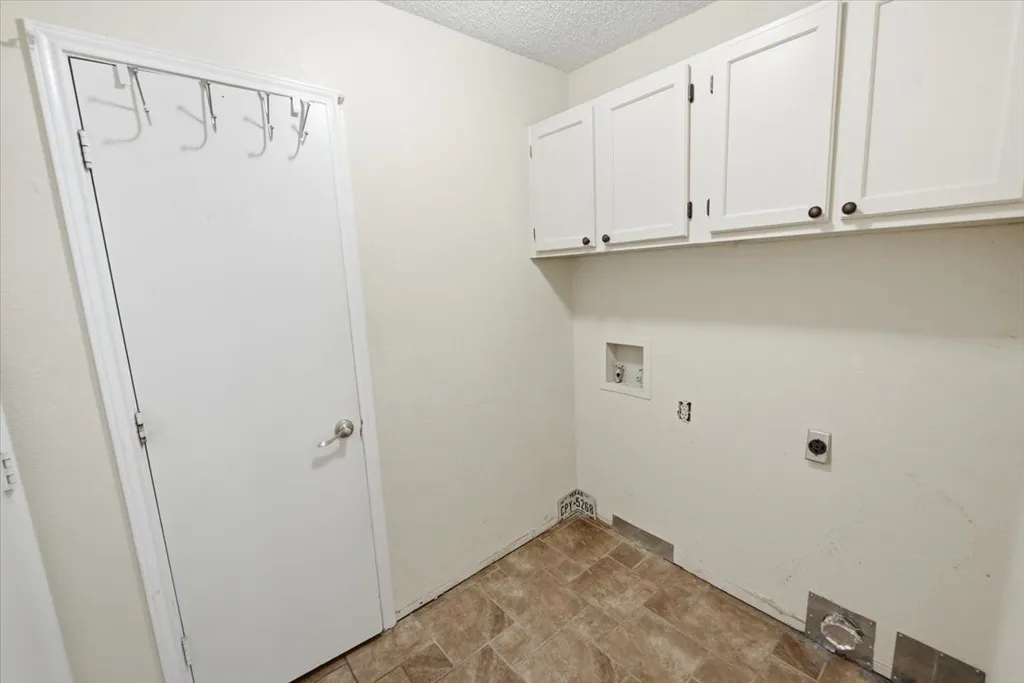200 Almond Lane Euless TX 76039