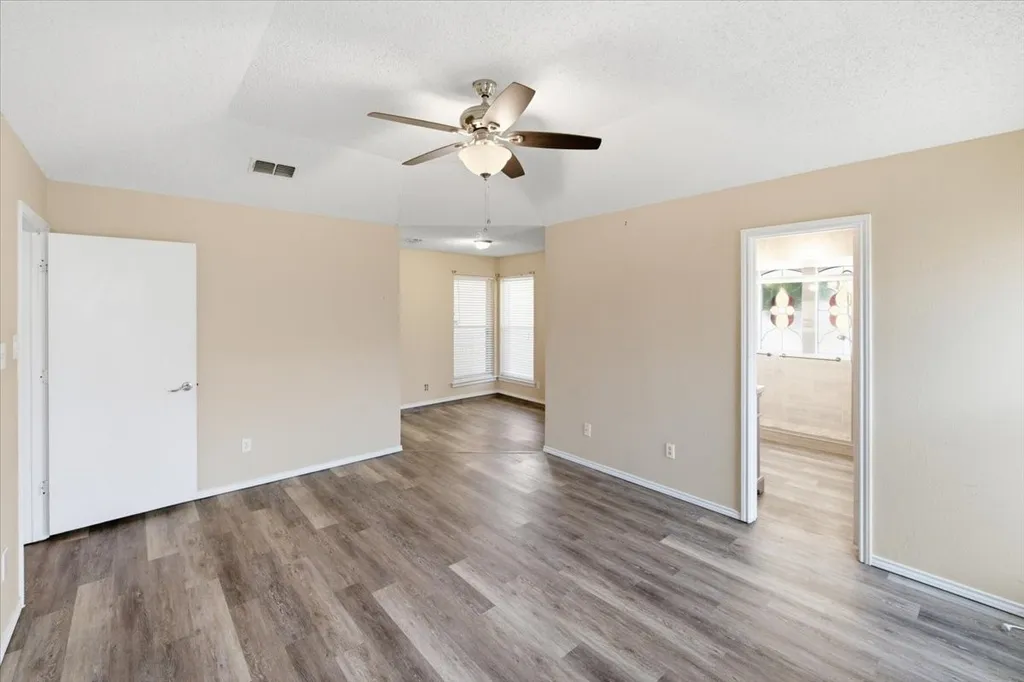 200 Almond Lane Euless TX 76039