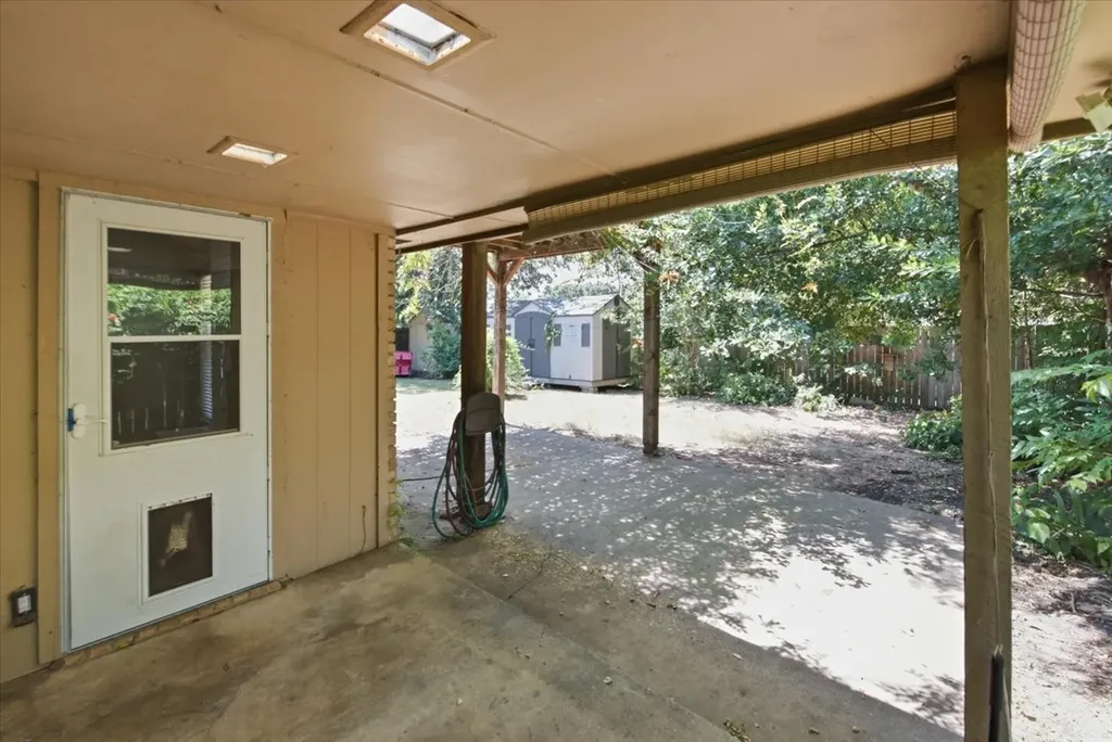 200 Almond Lane Euless TX 76039