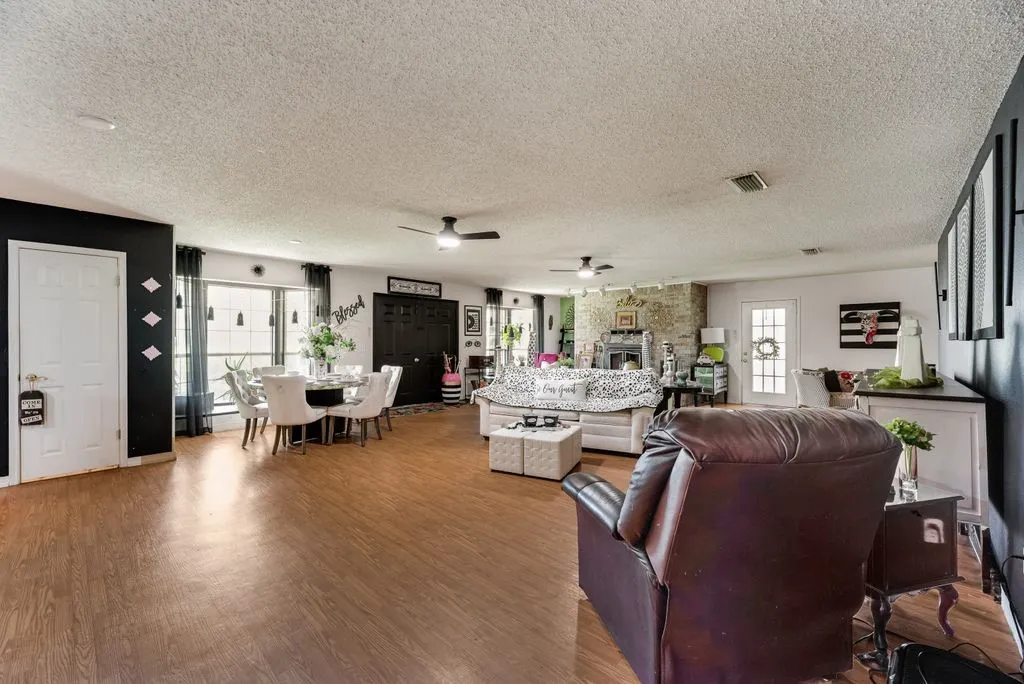413 Francis Street Seagoville TX 75159