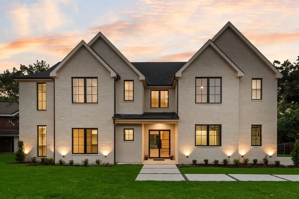 Trophy Club TX, 10 Brook Hollow Lane
