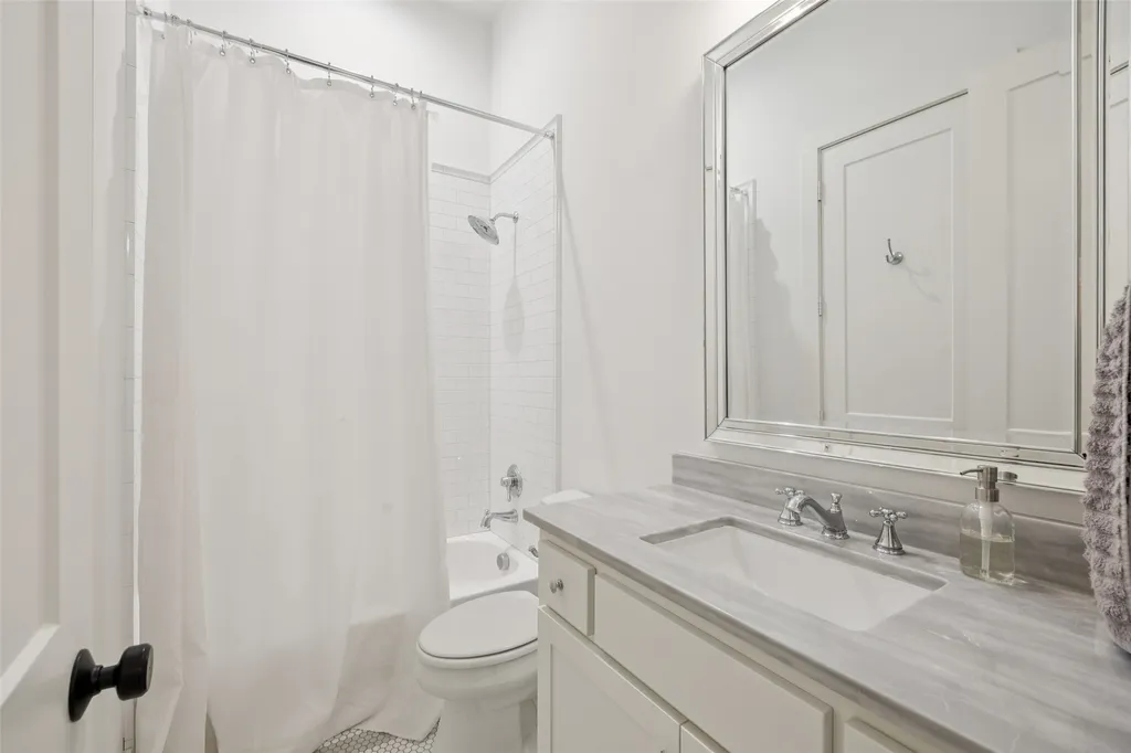 7025 County Road 202 Mckinney TX 75071