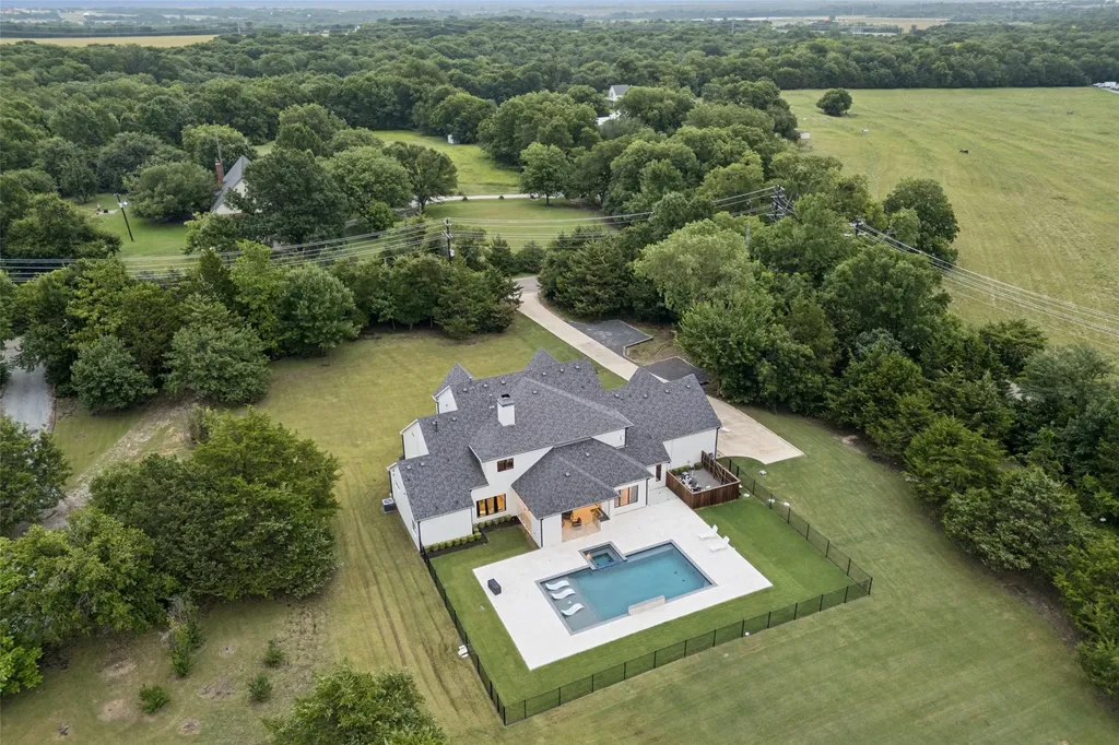 7025 County Road 202 Mckinney TX 75071