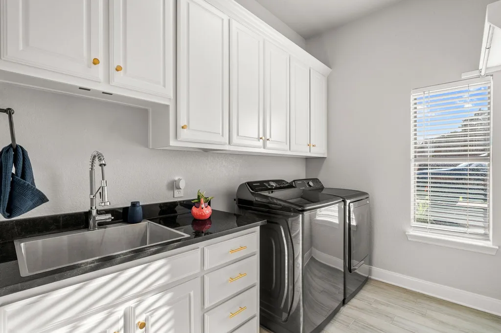 3650 Baylor Boulevard Midlothian TX 76065