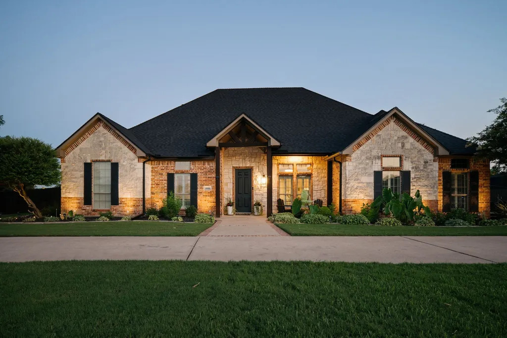 3650 Baylor Boulevard Midlothian TX 76065
