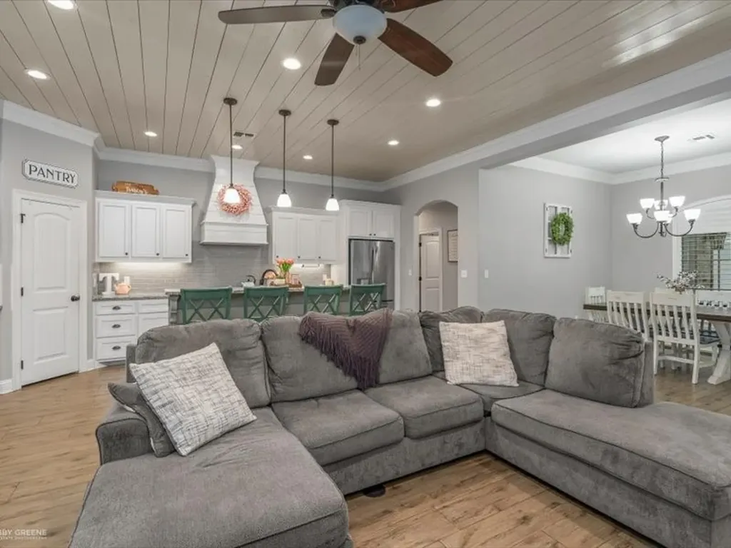 408 Halifax Circle Benton LA 71006