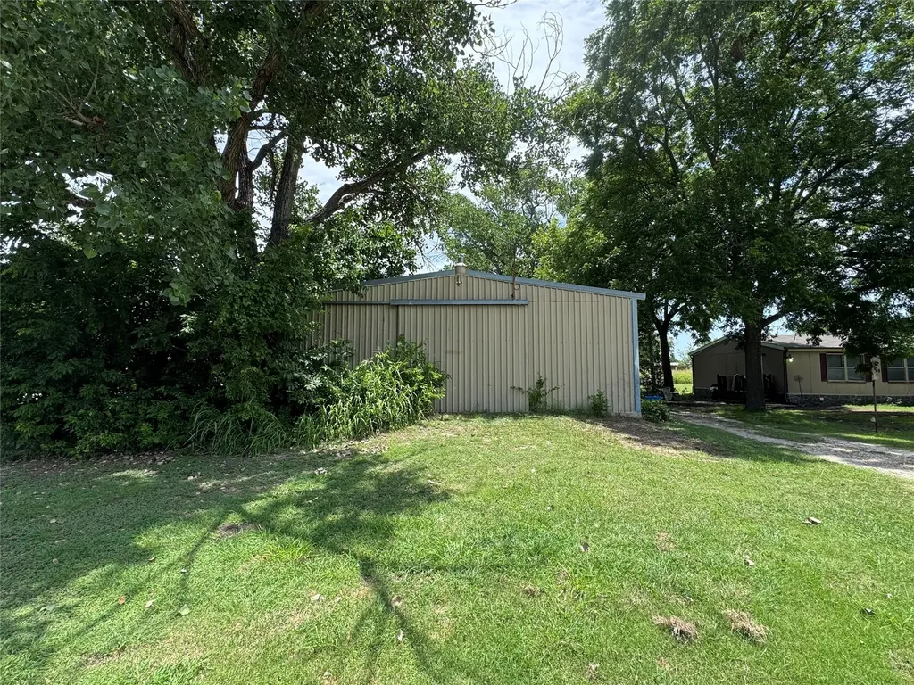 910 Quintard Morgan TX 76671