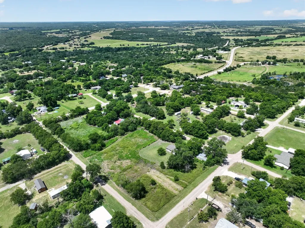 910 Quintard Morgan TX 76671