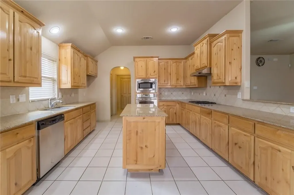 3003 Belmont Court Irving TX 75060