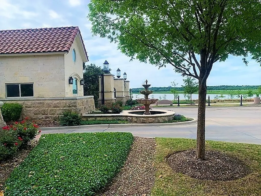 3803 Cascade Sky Drive Arlington TX 76005