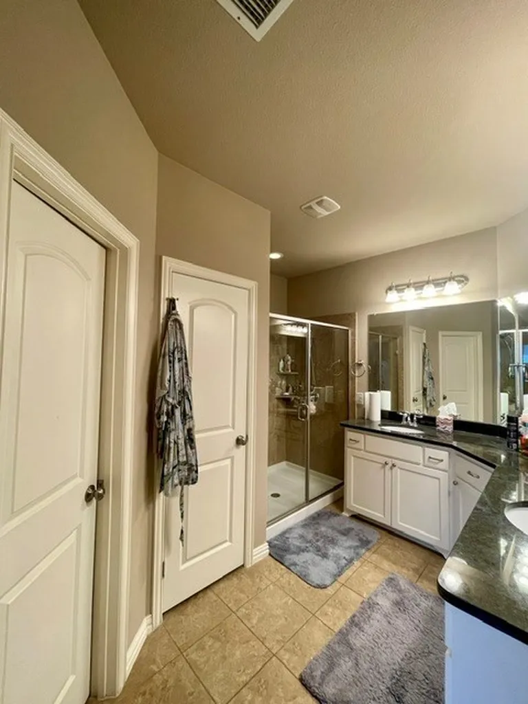 3803 Cascade Sky Drive Arlington TX 76005