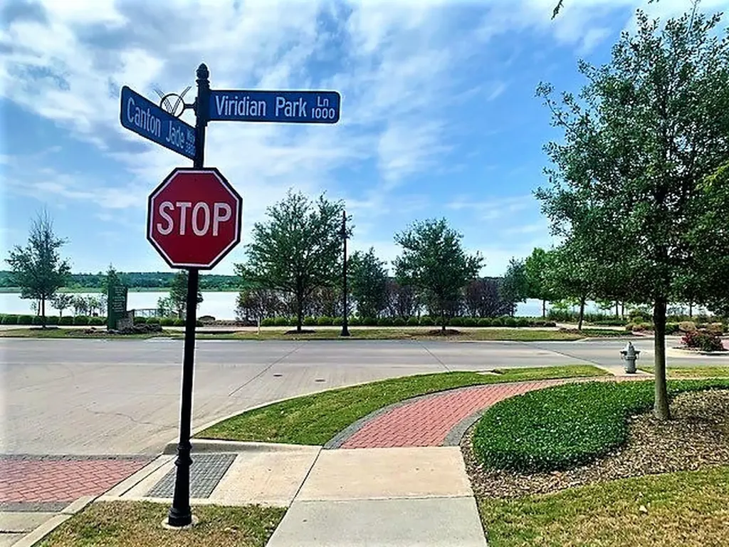 3803 Cascade Sky Drive Arlington TX 76005