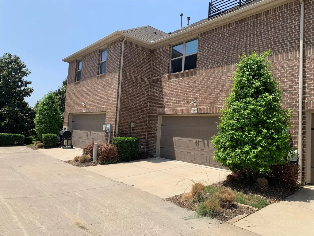 3803 Cascade Sky Drive Arlington TX 76005