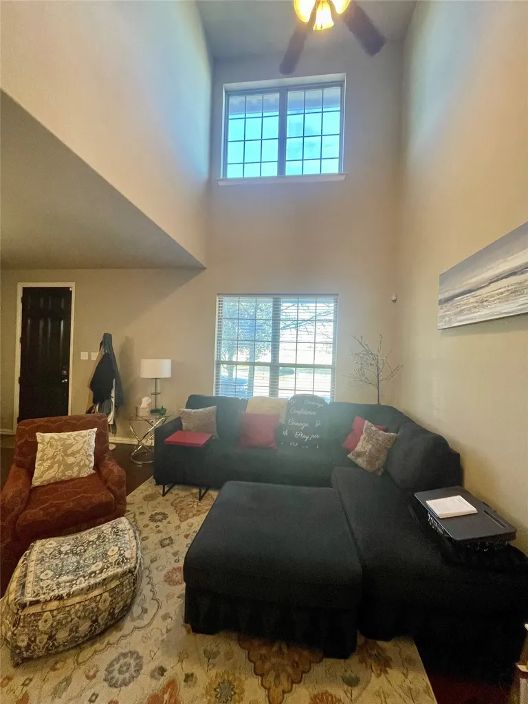3803 Cascade Sky Drive Arlington TX 76005