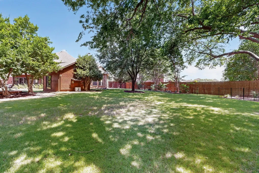 621 Blue Flumar Court Murphy TX 75094