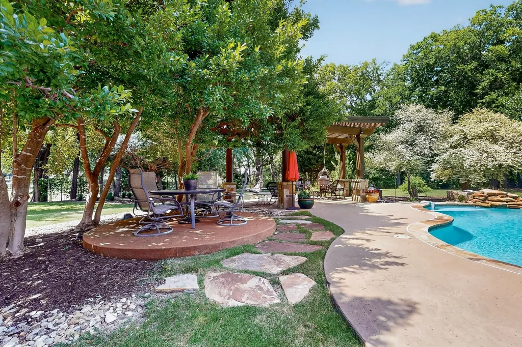 621 Blue Flumar Court Murphy TX 75094
