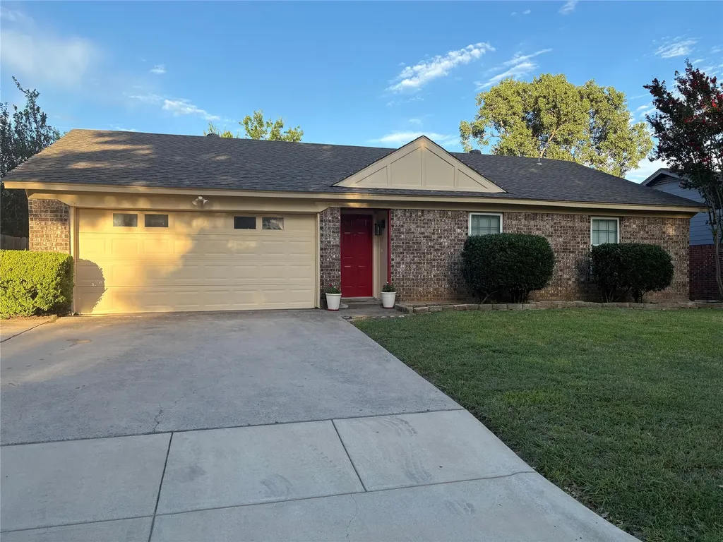 6309 Elm Springs Drive Arlington TX 76001