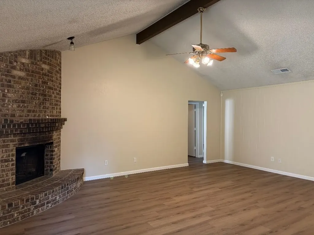 6309 Elm Springs Drive Arlington TX 76001