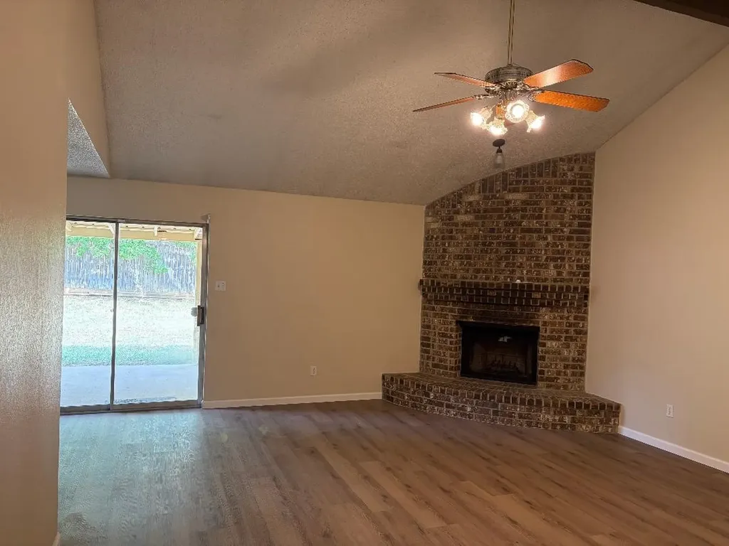 6309 Elm Springs Drive Arlington TX 76001