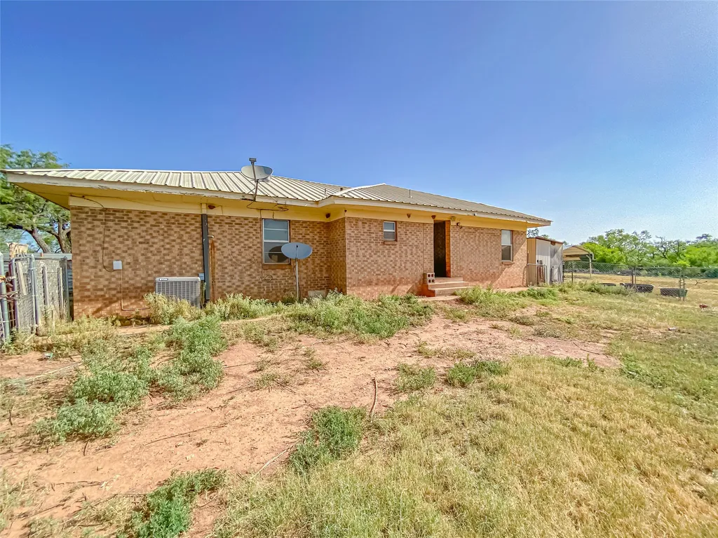 1195 County Road 415 Merkel TX 79536
