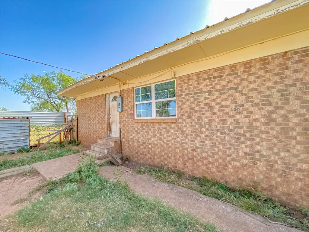 1195 County Road 415 Merkel TX 79536