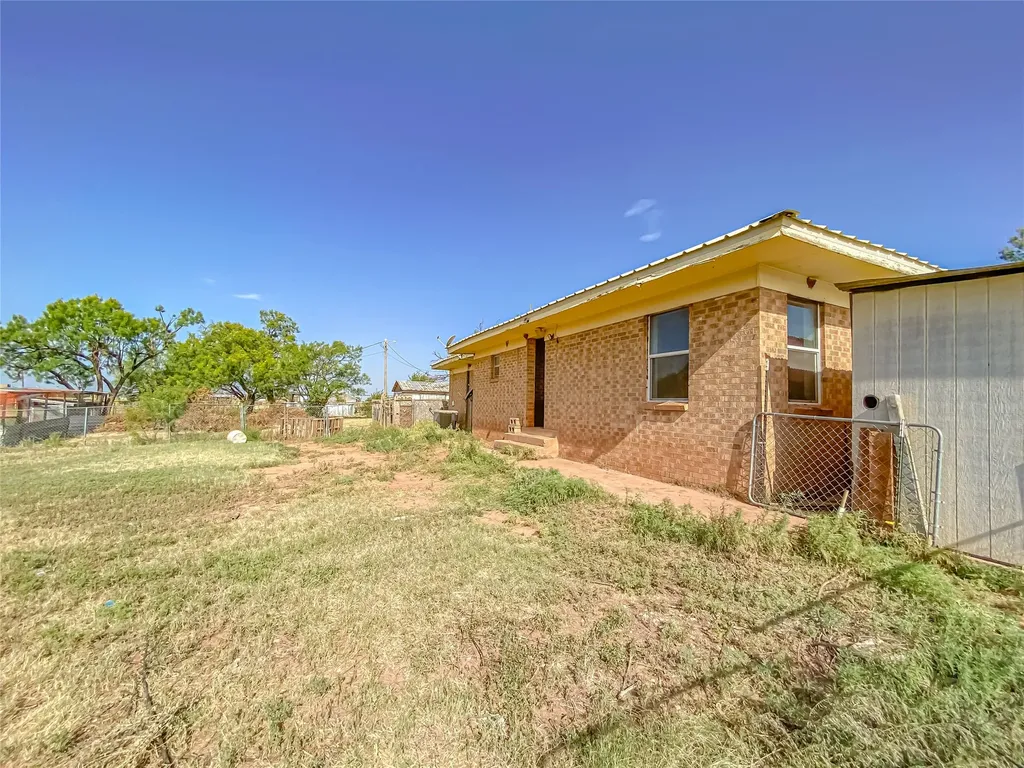 1195 County Road 415 Merkel TX 79536