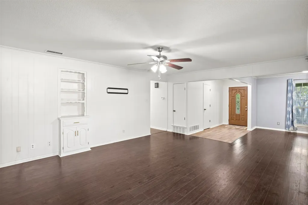 110 Pecan Creek Street Red Oak TX 75154