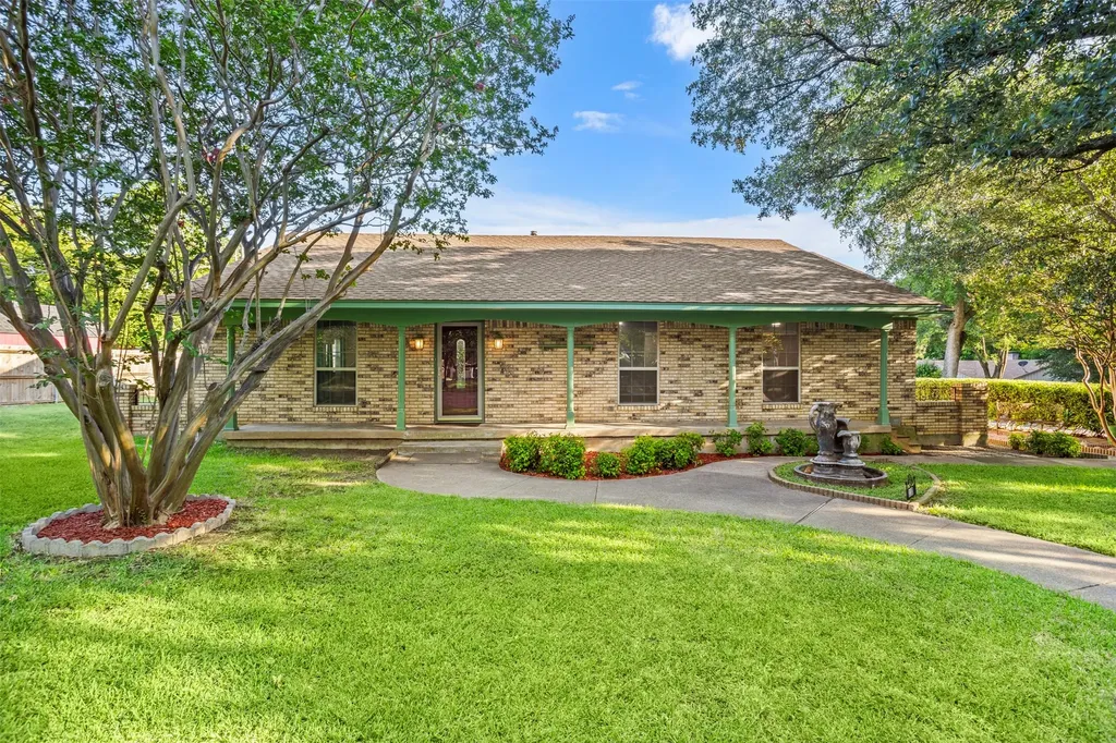 110 Pecan Creek Street Red Oak TX 75154