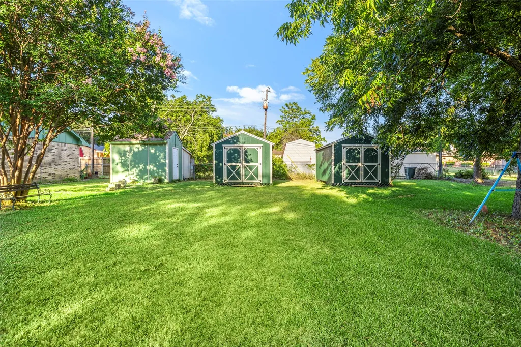 110 Pecan Creek Street Red Oak TX 75154