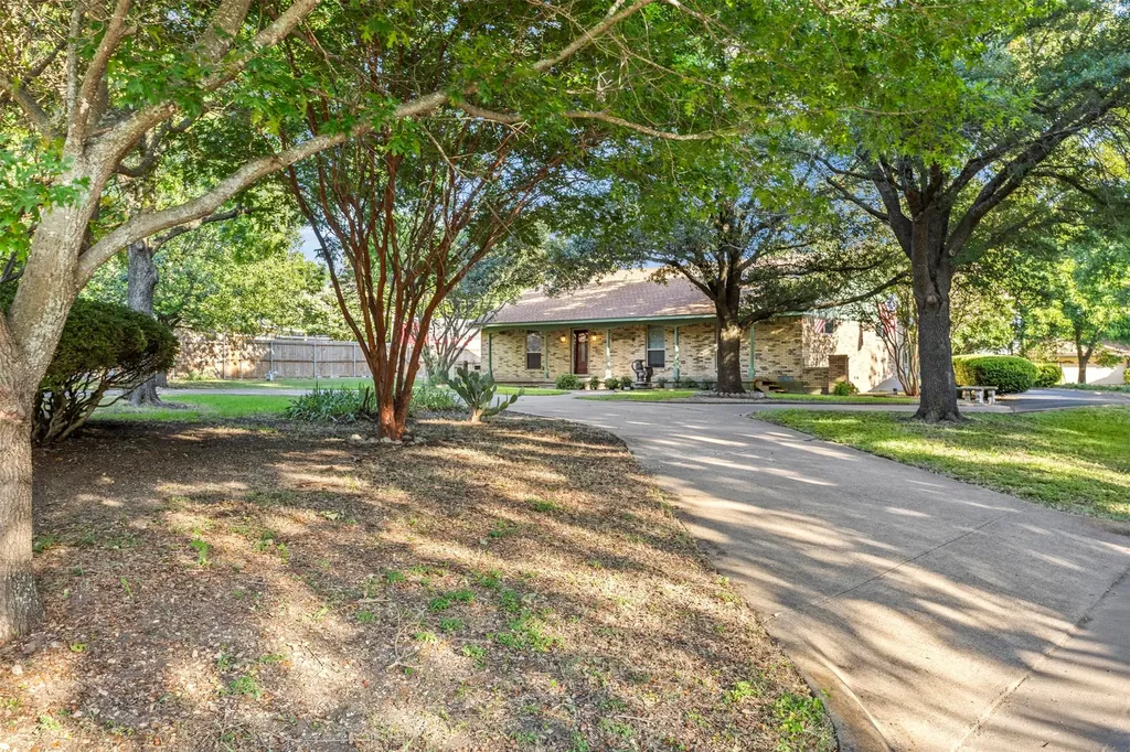 110 Pecan Creek Street Red Oak TX 75154