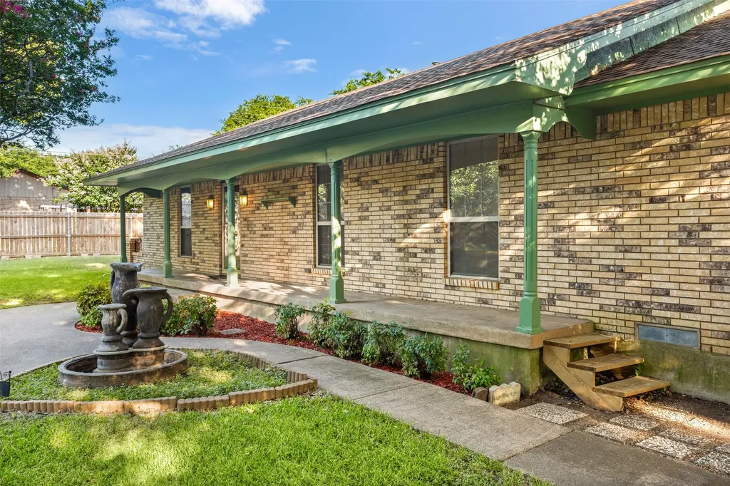110 Pecan Creek Street Red Oak TX 75154