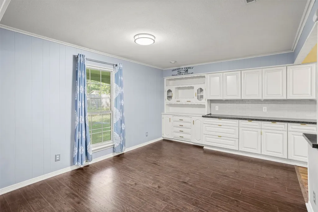 110 Pecan Creek Street Red Oak TX 75154
