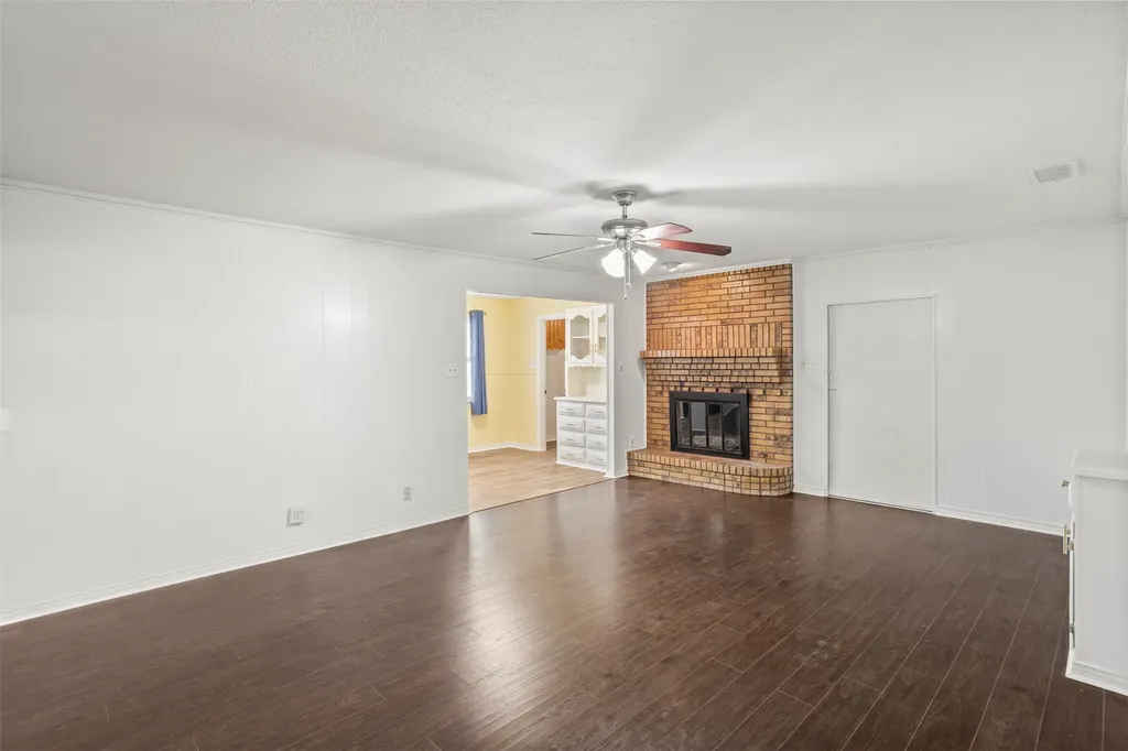 110 Pecan Creek Street Red Oak TX 75154
